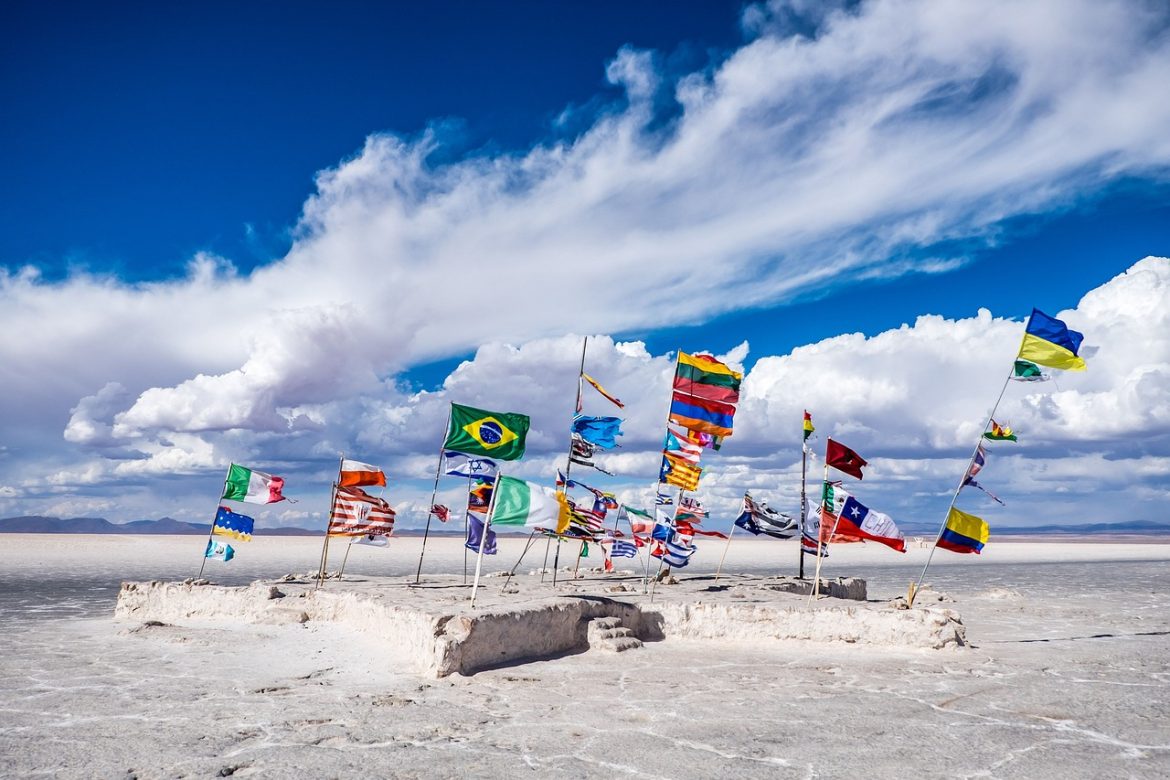 eleicoes-no-peru-e-na-hungria-transformam-paisagem-politica-global